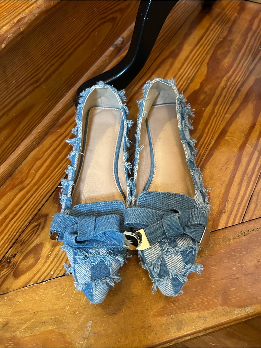 Frayed Denim Pointed Toe Flats with Bow Accent - Blue